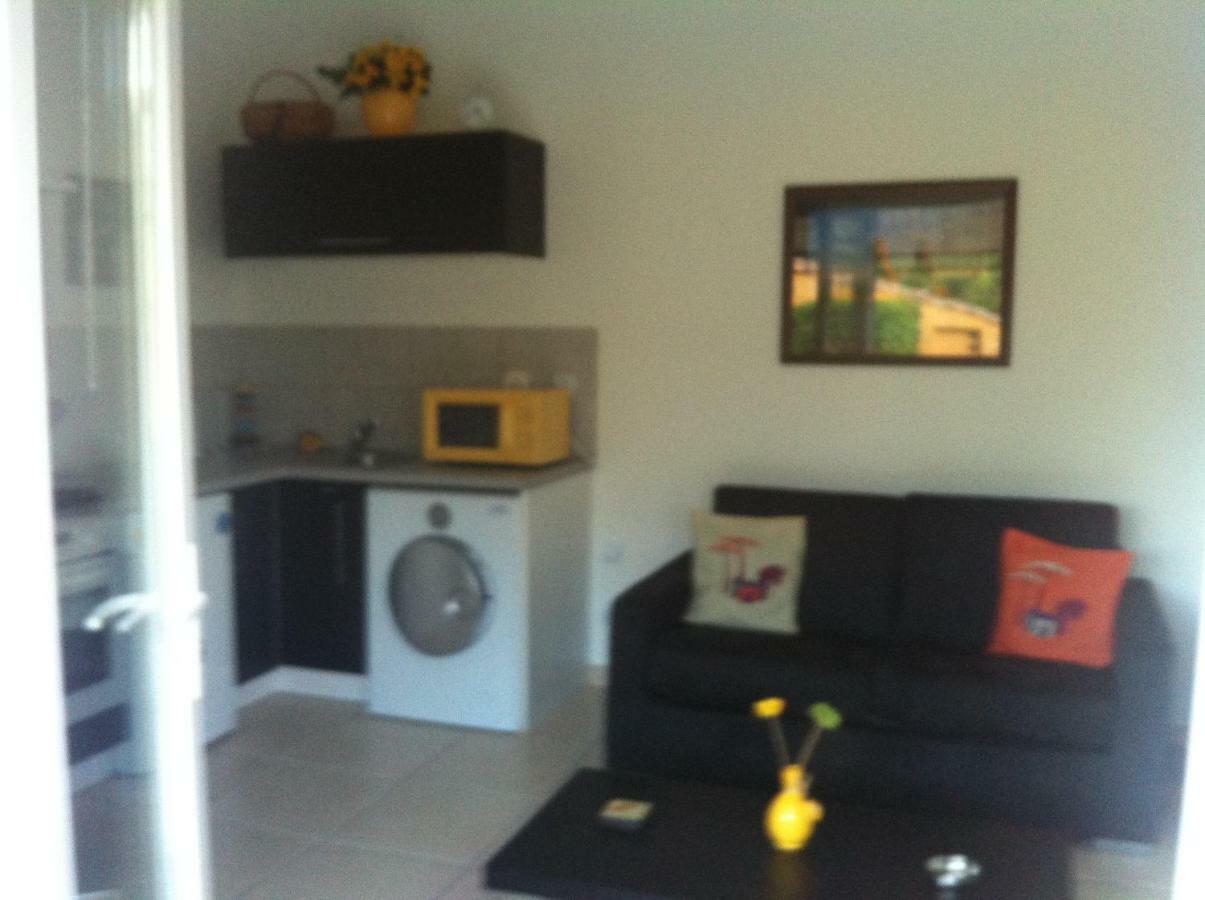 Les Cigales Des Pres Studio โอปส์ ภายนอก รูปภาพ